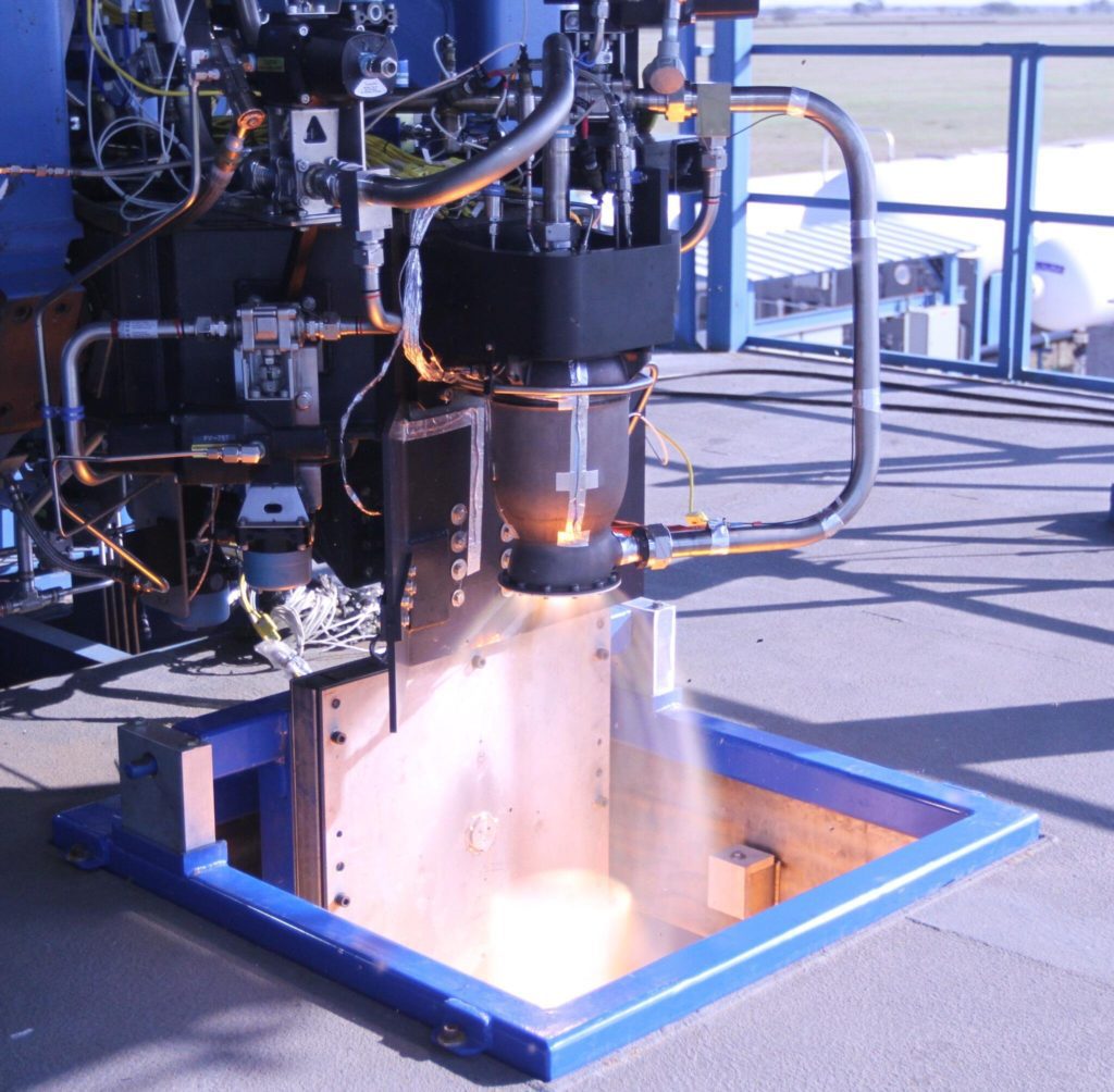 Испытания двигателя SuperDraco в 2016-м году. Credit: SpaceX