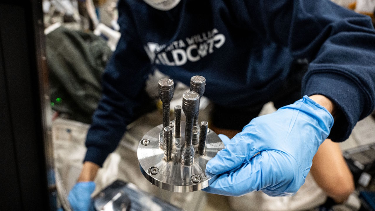 Первая 3D-печать металлом в космосе